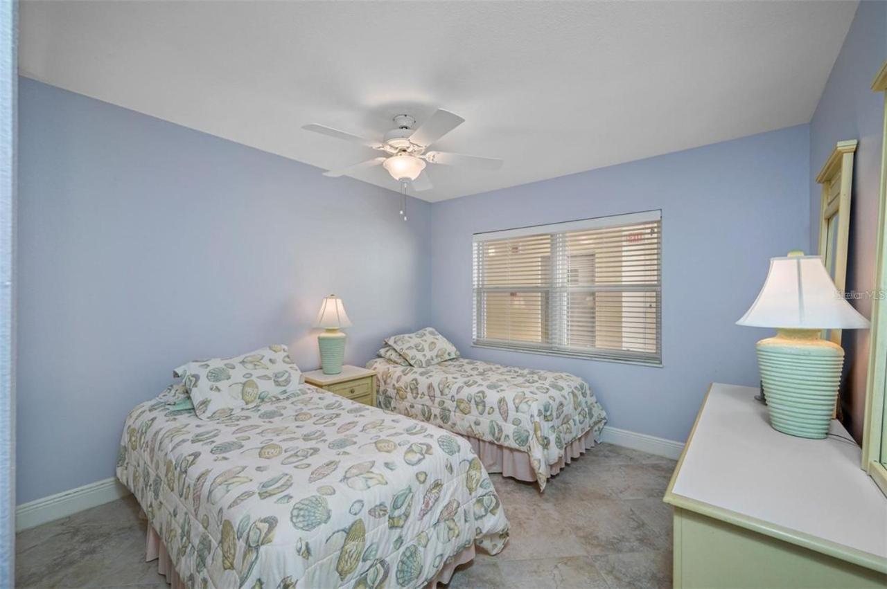 Oceanfront View Of Madeira Beach, Steps To The Beach - Madeira Norte Condo St. Pete Beach Bagian luar foto