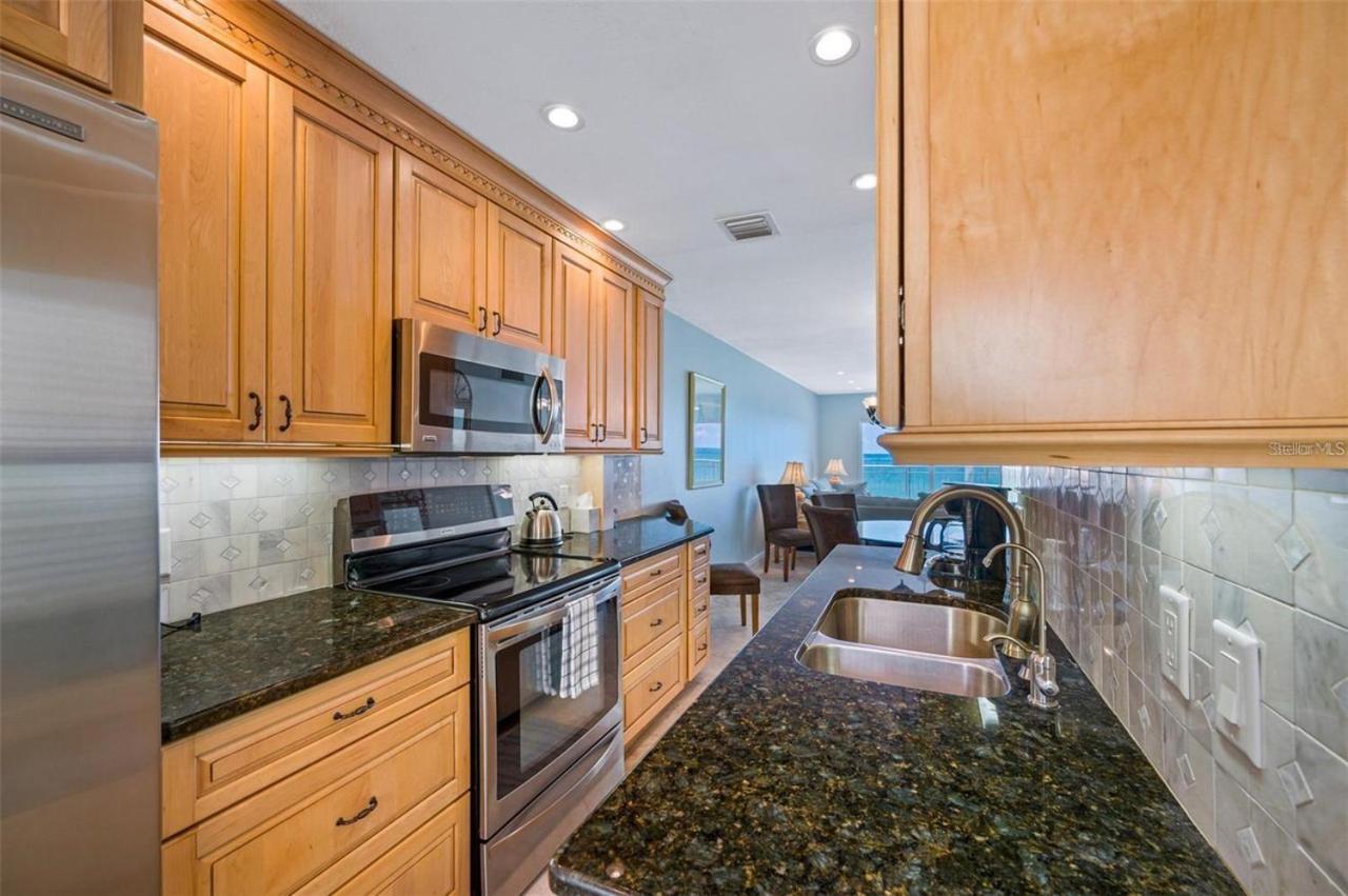 Oceanfront View Of Madeira Beach, Steps To The Beach - Madeira Norte Condo St. Pete Beach Bagian luar foto